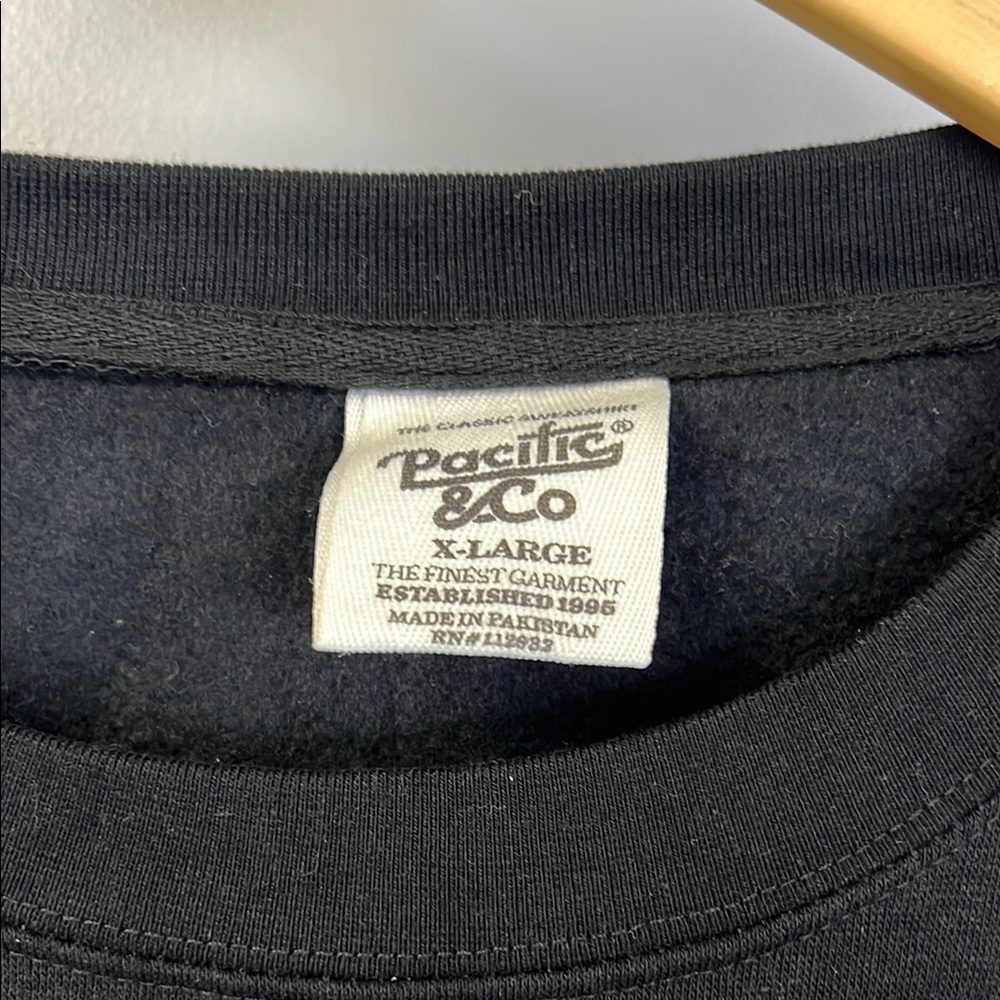 Pacific & Co Black Sweatshirt “ Dog Mom” XL - Picture 2 of 7